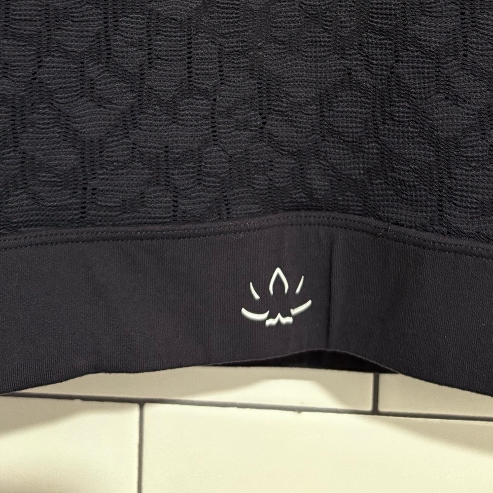 Beyond Yoga black Mesh It Up Sports Bra M - Picture 9 of 10